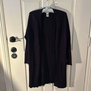 Beautiful sweater looks like new